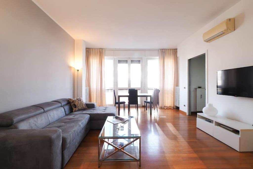 Appartamento Ampio Bilocale Life - Mirable Pm